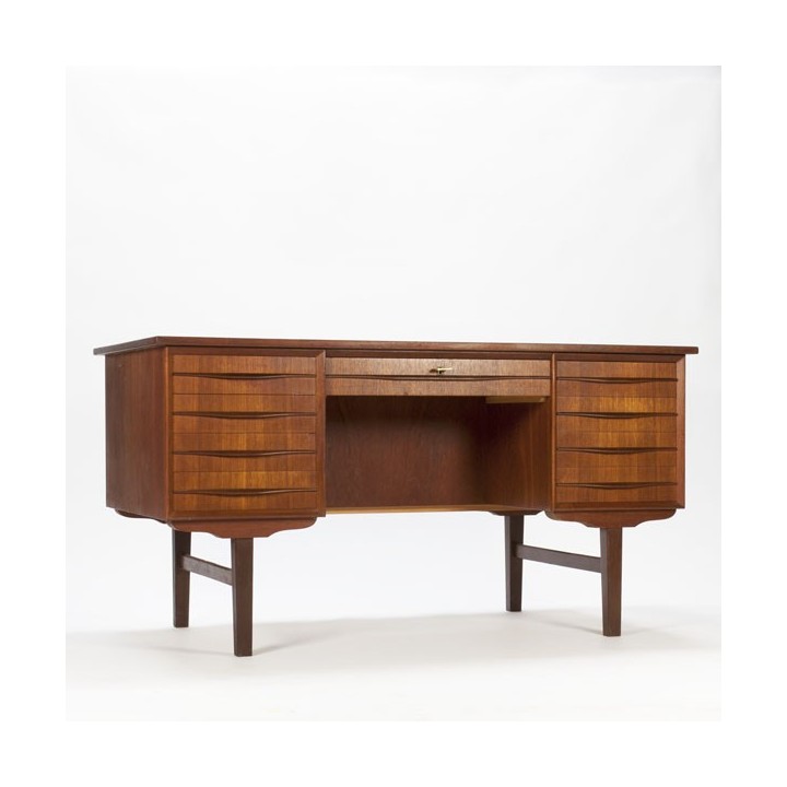Teakhouten bureau uit Scandinavie - Retro Studio