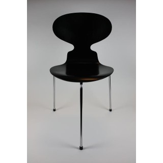 Arne Jacobsen Mier stoel 3-poot model 3100