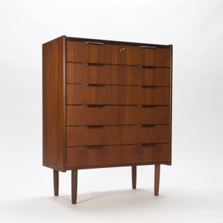 Chest of drawers in teak from Scandinavia - Retro Studio