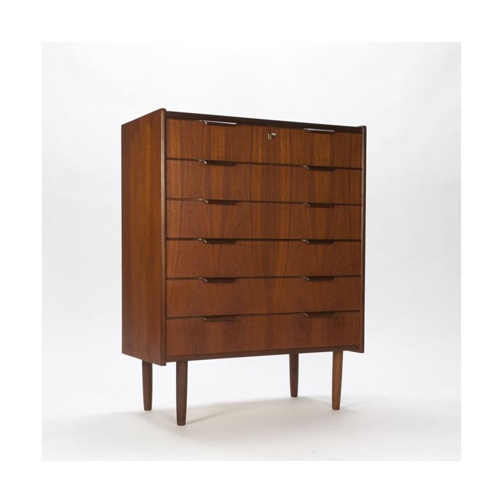 Chest of drawers in teak from Scandinavia - Retro Studio