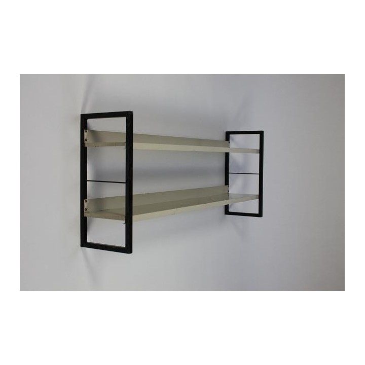 Tomado wall system - Retro Studio