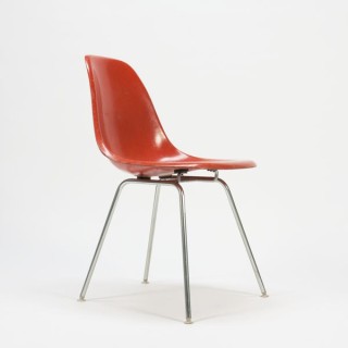 DSX- stoel van Eames - Retro Studio