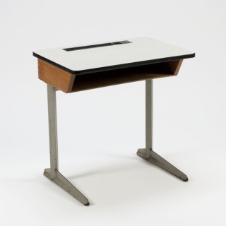 Industrieel kinder bureau - Retro Studio