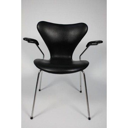 Arne Jacobsen Vlinderstoel met armleuning
