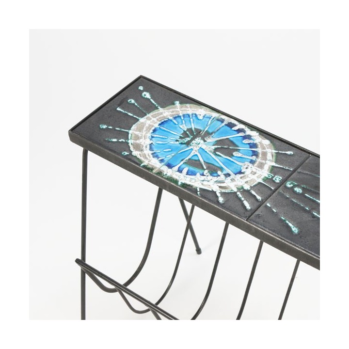 Belarti side table with magazine rack - Retro Studio