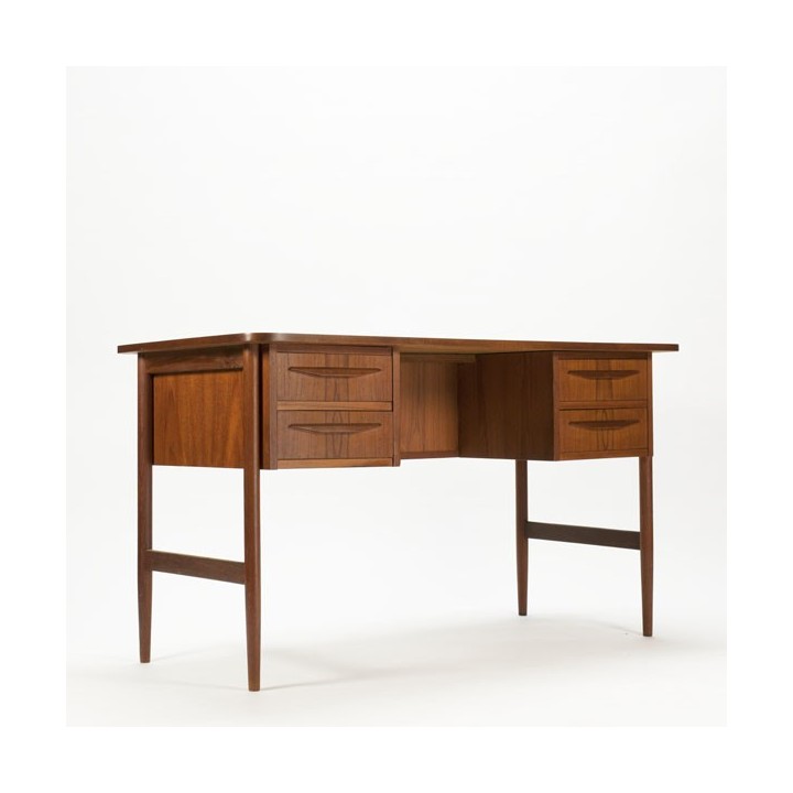 Scandinavisch bureau uitgevoerd in teakhout - Retro Studio