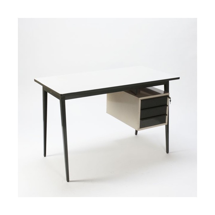 Industrial desk by Marko no.2 - Retro Studio