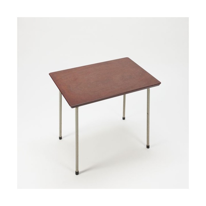 Industrial childeren's table - Retro Studio