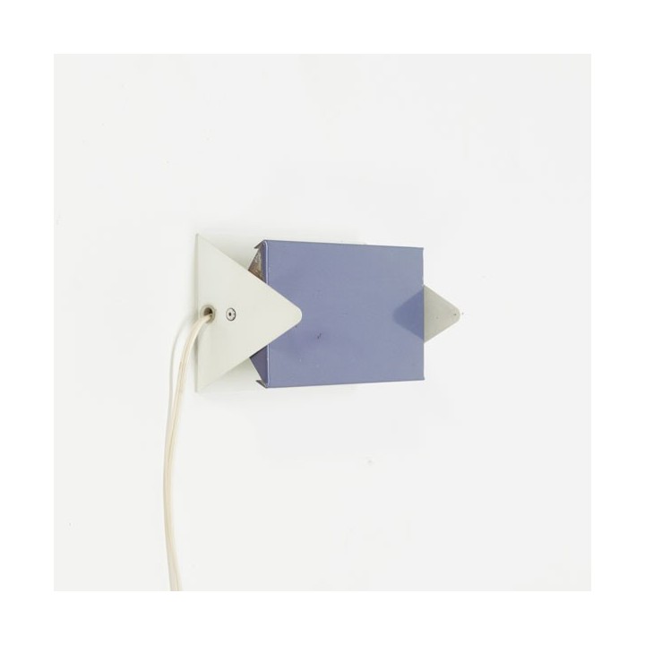 Anvia modernistic wall sconce - Retro Studio