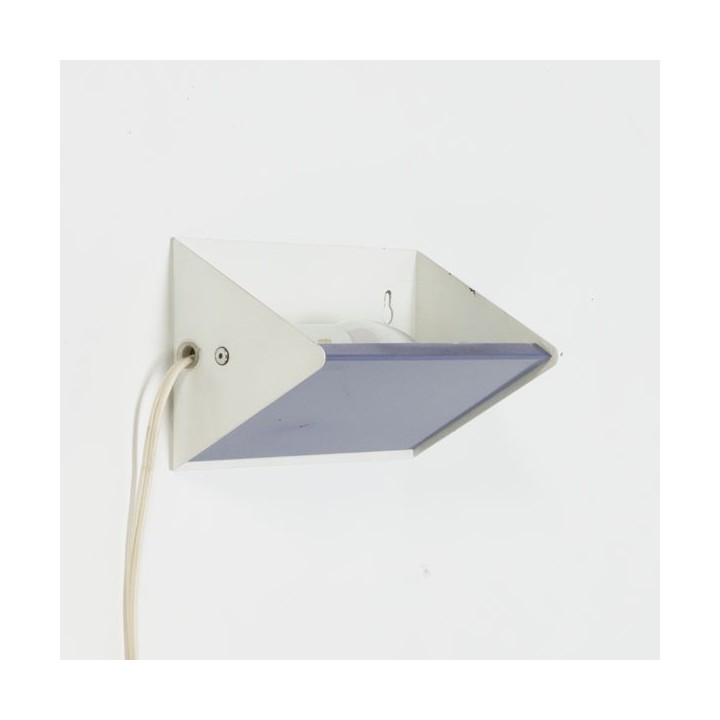 Anvia modernistic wall sconce - Retro Studio