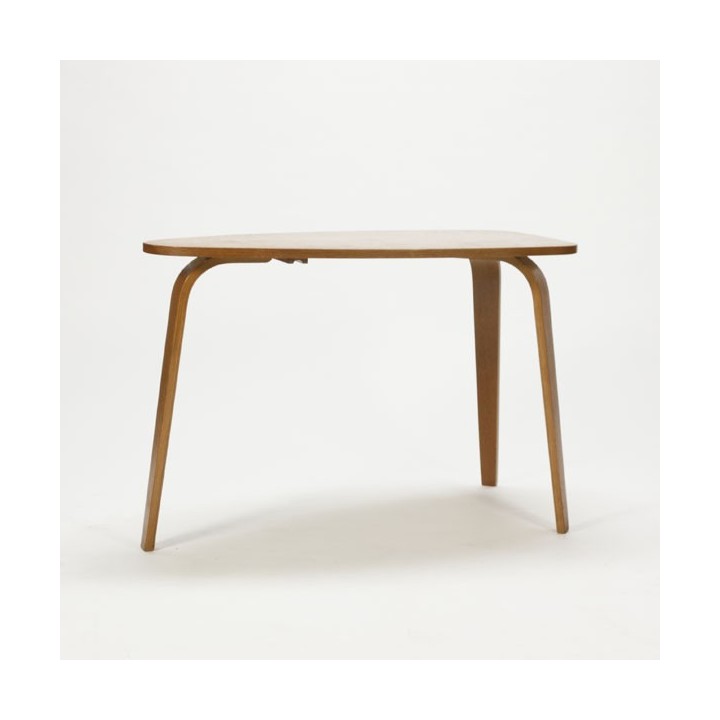 Plywood coffee-/ sidetable - Retro Studio