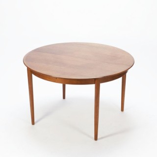 Dyrlund Smith teak dinning table - Retro Studio