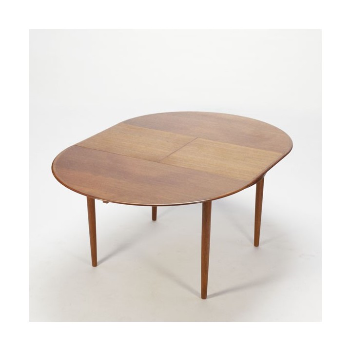 Dyrlund Smith teak dinning table - Retro Studio