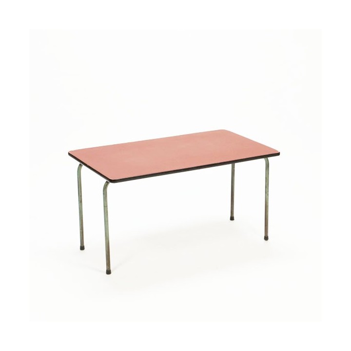 Kindertafel met rood blad - Retro Studio