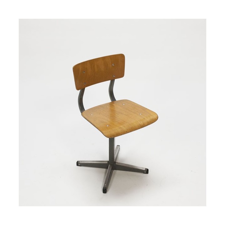 Industrial children's chair no.2 - Retro Studio