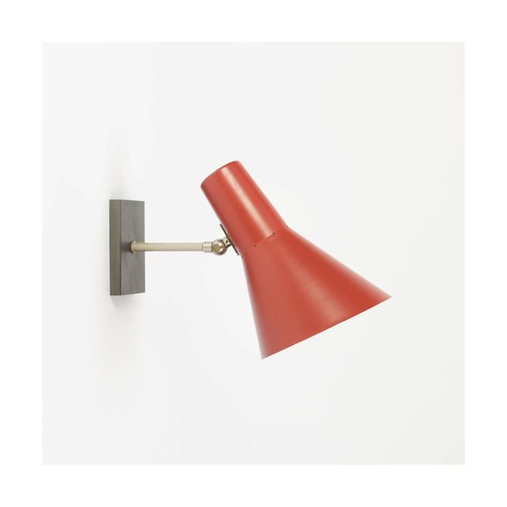Red wall lamp by Anvia - Retro Studio