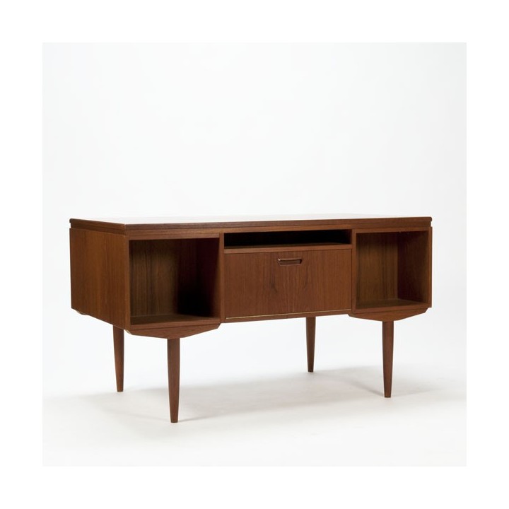Large Scandinavian vintage desk in teak - Retro Studio