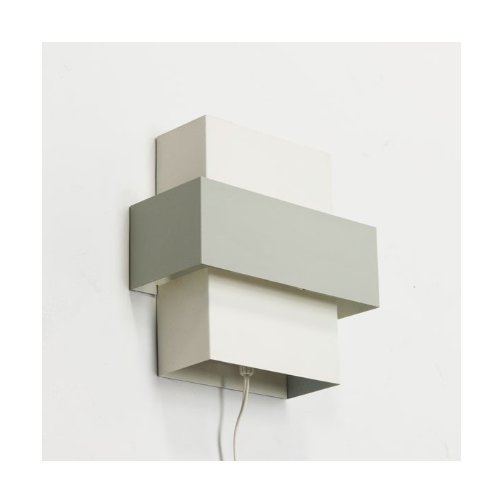Modernistische wandlamp van Anvia - Retro Studio
