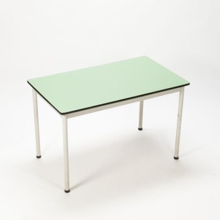 Groene industriele tafel - Retro Studio