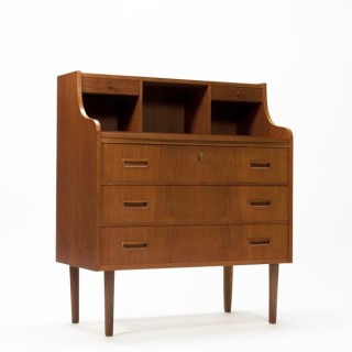 Scandinavian design secretary - Retro Studio
