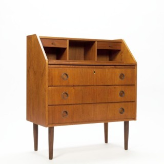 Deense secretaire in teakhout met ronde knop - Retro Studio