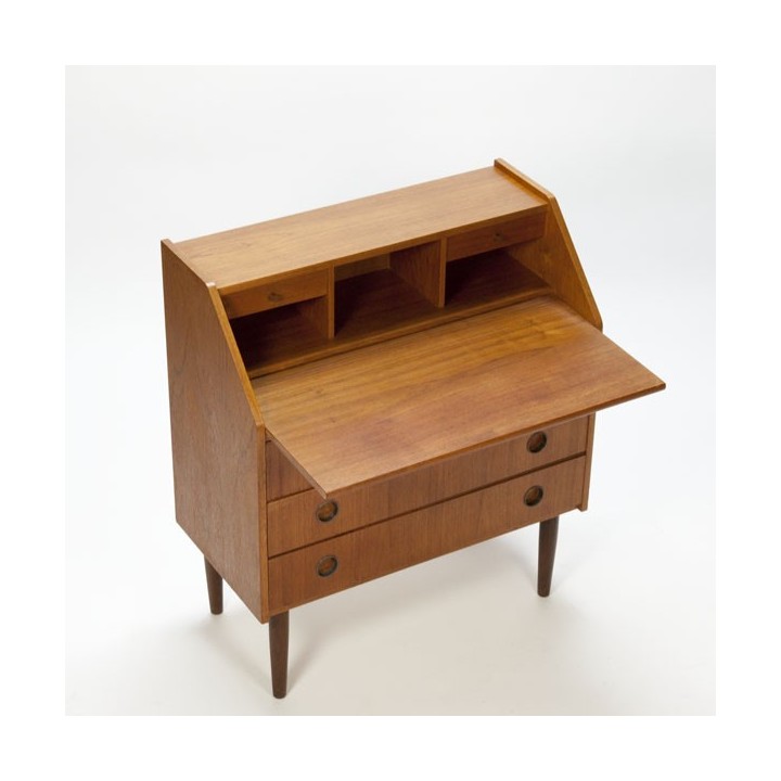 Danish secretary in teak with round handles - Retro Studio