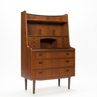 Hoge Deense secretaire in teakhout jaren 60 - Retro Studio