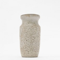 Ceramic vase light speckled