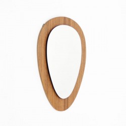 Oval mirror in teak