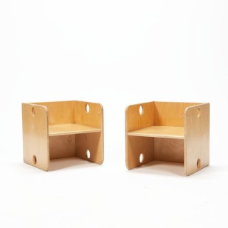 Set van 2 kubus-vormige kinderstoeltjes - Retro Studio