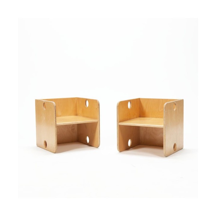 Set of 2 cube-shaped children's chairs - Retro Studio