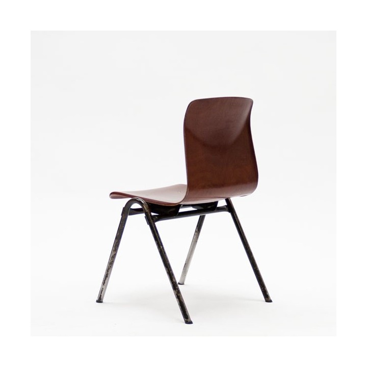 Indsutrial children's chair by Thur-op-seat - Retro Studio