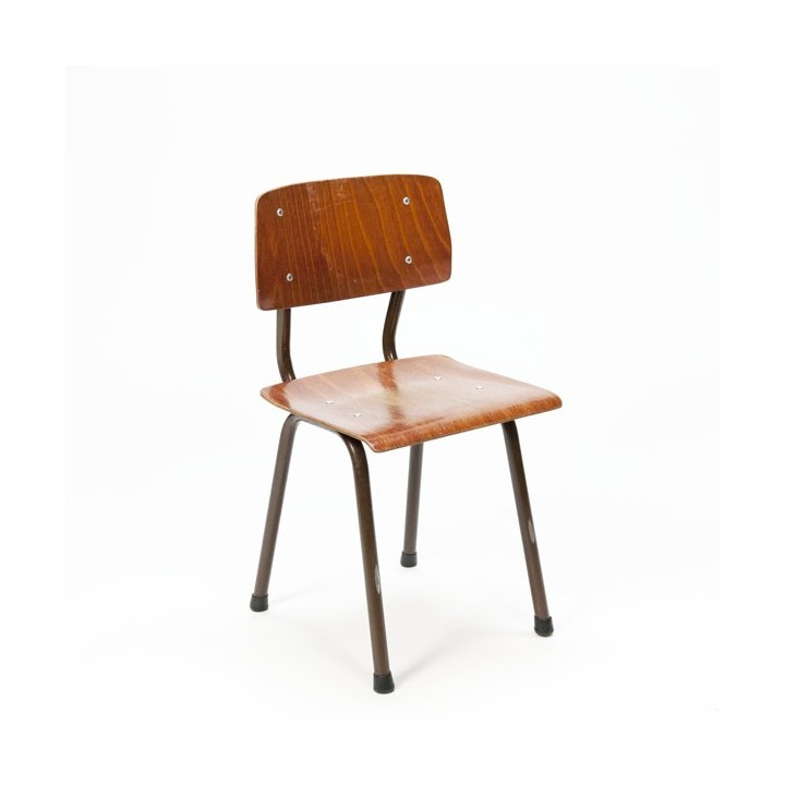 Child's schoolchair no.1 - Retro Studio