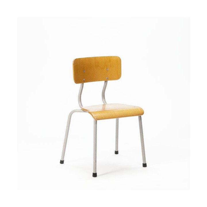 Child's schoolchair no.3 - Retro Studio