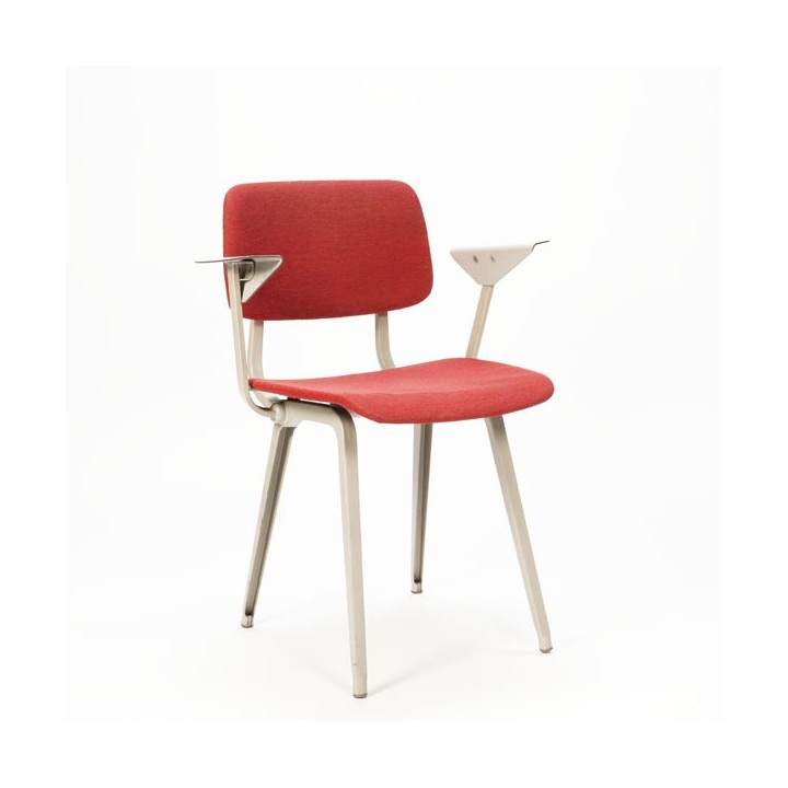 Friso Kramer Revolt red with armrest - Retro Studio