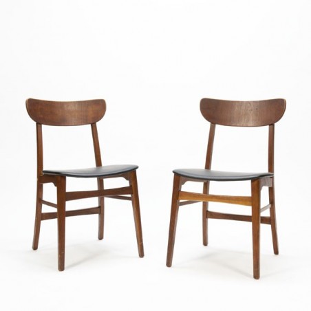 Set of 2 teak chairs
