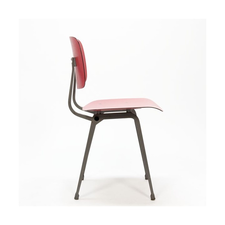 Revolt stoel rood/ zwart - Retro Studio