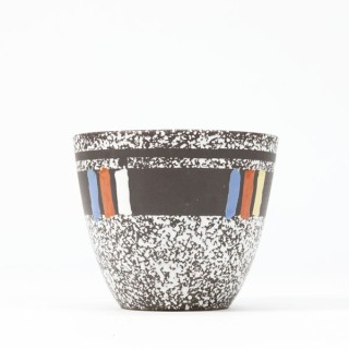 Flowerpot from the 1950's no.3 - Retro Studio