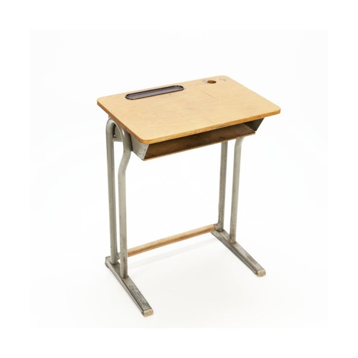 Industrial desk with plywood detail - Retro Studio
