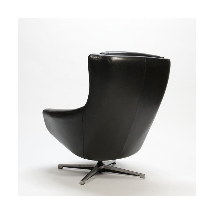 Form 7 by Alf Svensson easy chair - Retro Studio