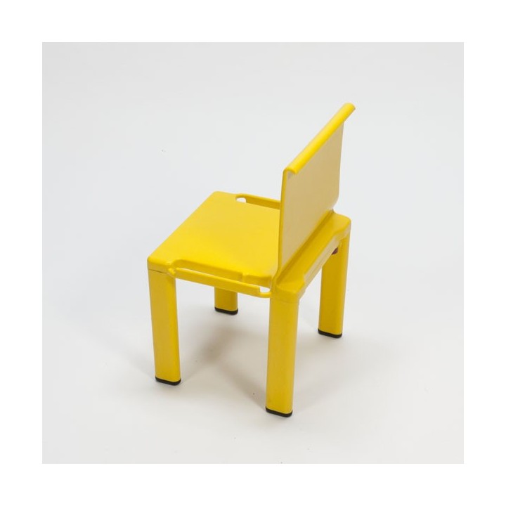 Yellow plastic children's chair by Kartell - Retro Studio