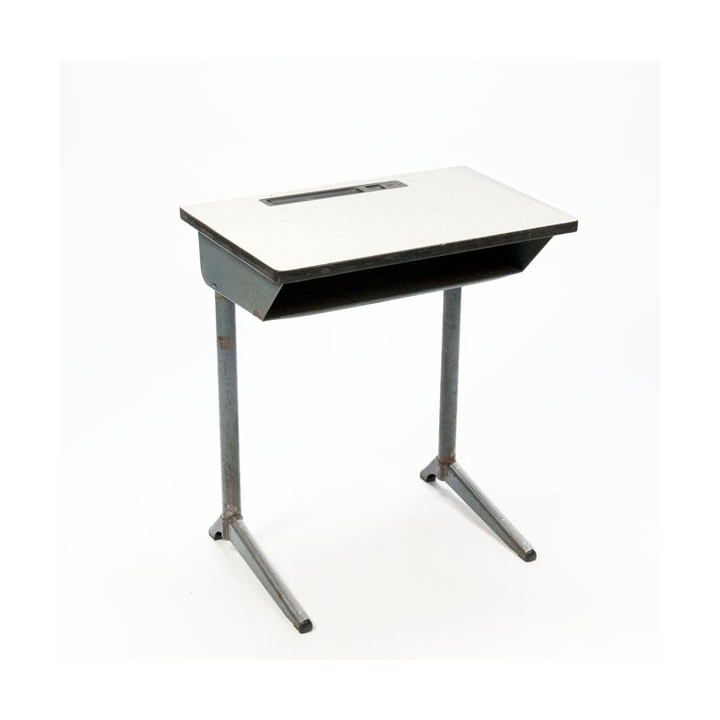 Industrial children's desk by Marko no. 3 - Retro Studio