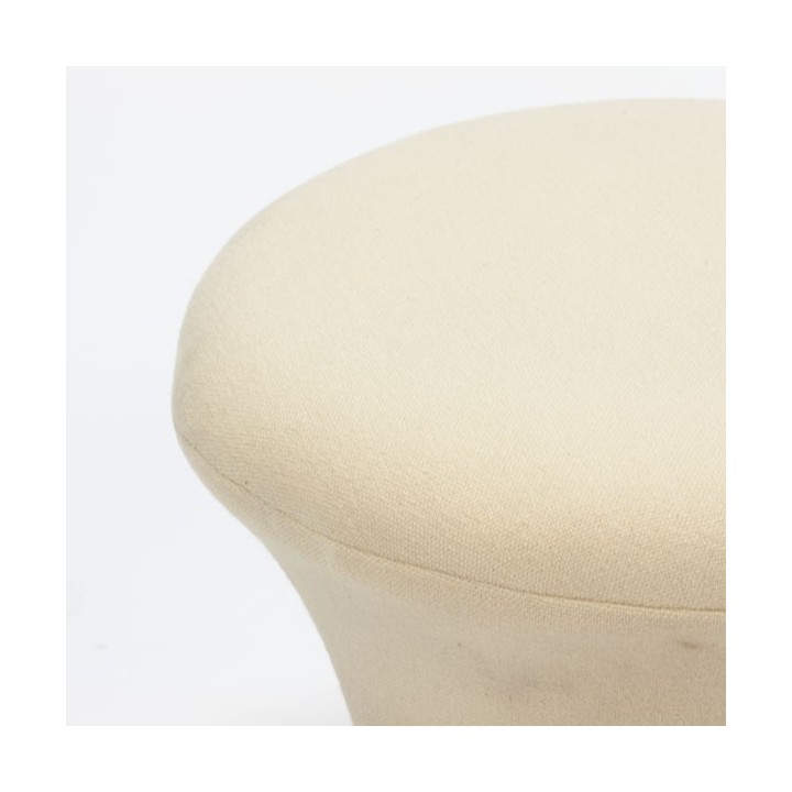Artifort Mushroom hocker by Pierre Paulin - Retro Studio