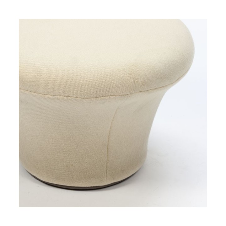 Artifort Mushroom hocker by Pierre Paulin - Retro Studio