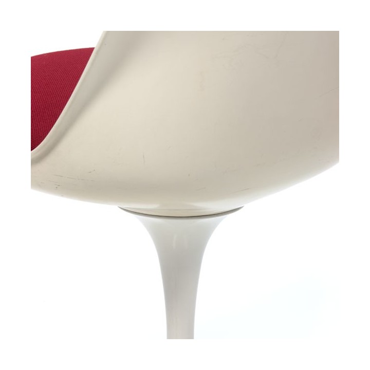 Tulip chairs by Eero Saarinen set of 5 - Retro Studio