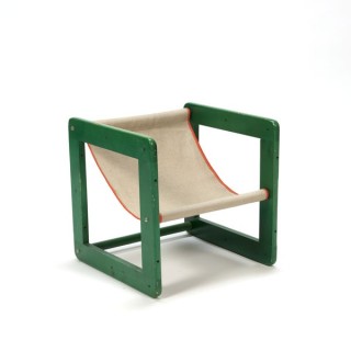 Green children's chair - Retro Studio