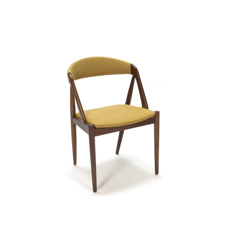 Danish des chair with yellow upholstery - Retro Studio