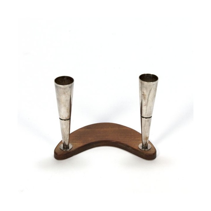 Zilveren kaarsenstandaard op teakhouten voet - Retro Studio