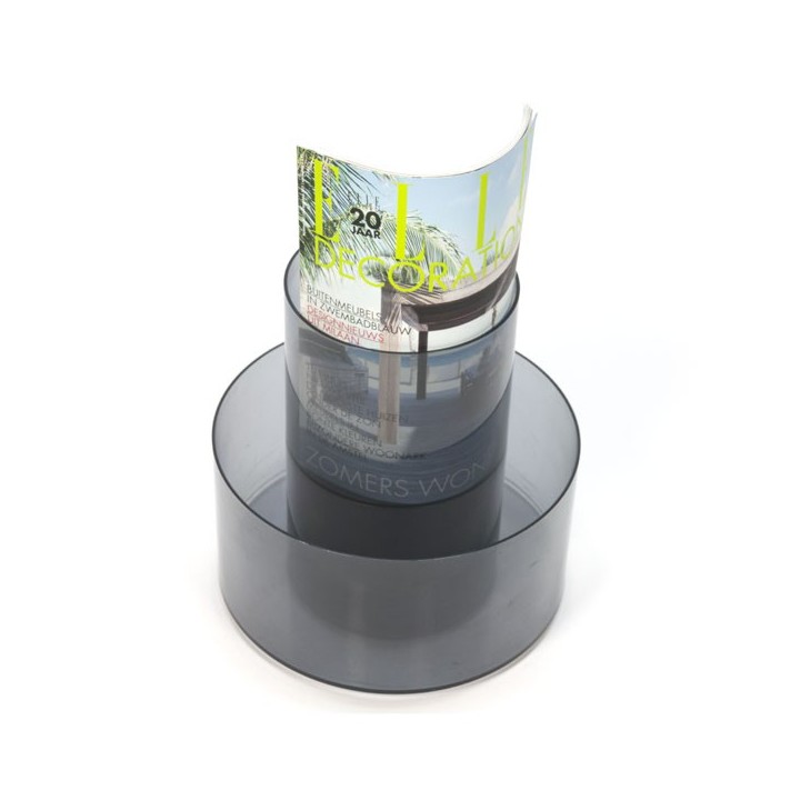 Magazine rack by Cini & Nils - Retro Studio