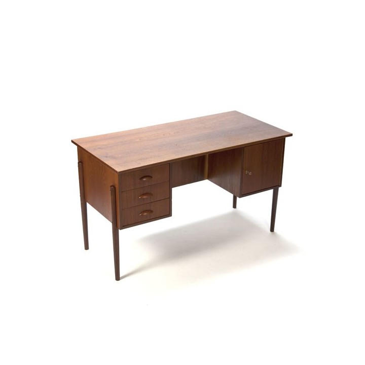 Danish desk in teak - Retro Studio